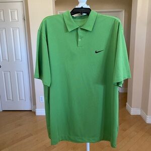 Nike Men's Green Polo Shirt